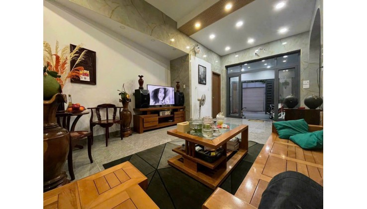 Bán nhà mặt tiền 47 đường số 5 phường Bình Trưng Đông Quận 2 _ đường ô tô thông ngang 8.64m Nhà đẹp 1 trệt 1 lầu  3pn 2wc sân thượng